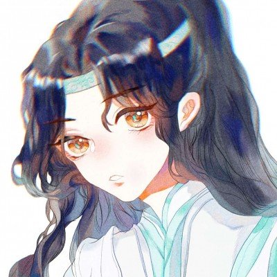 男子觉得老婆辛苦 偷化妆品相送